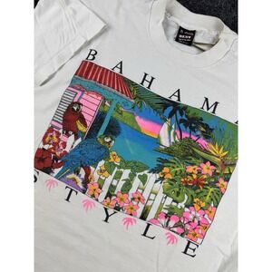 Vintage Bahamas Style Parrot Tropical T Shirt USA Made Fruit of Loom XL